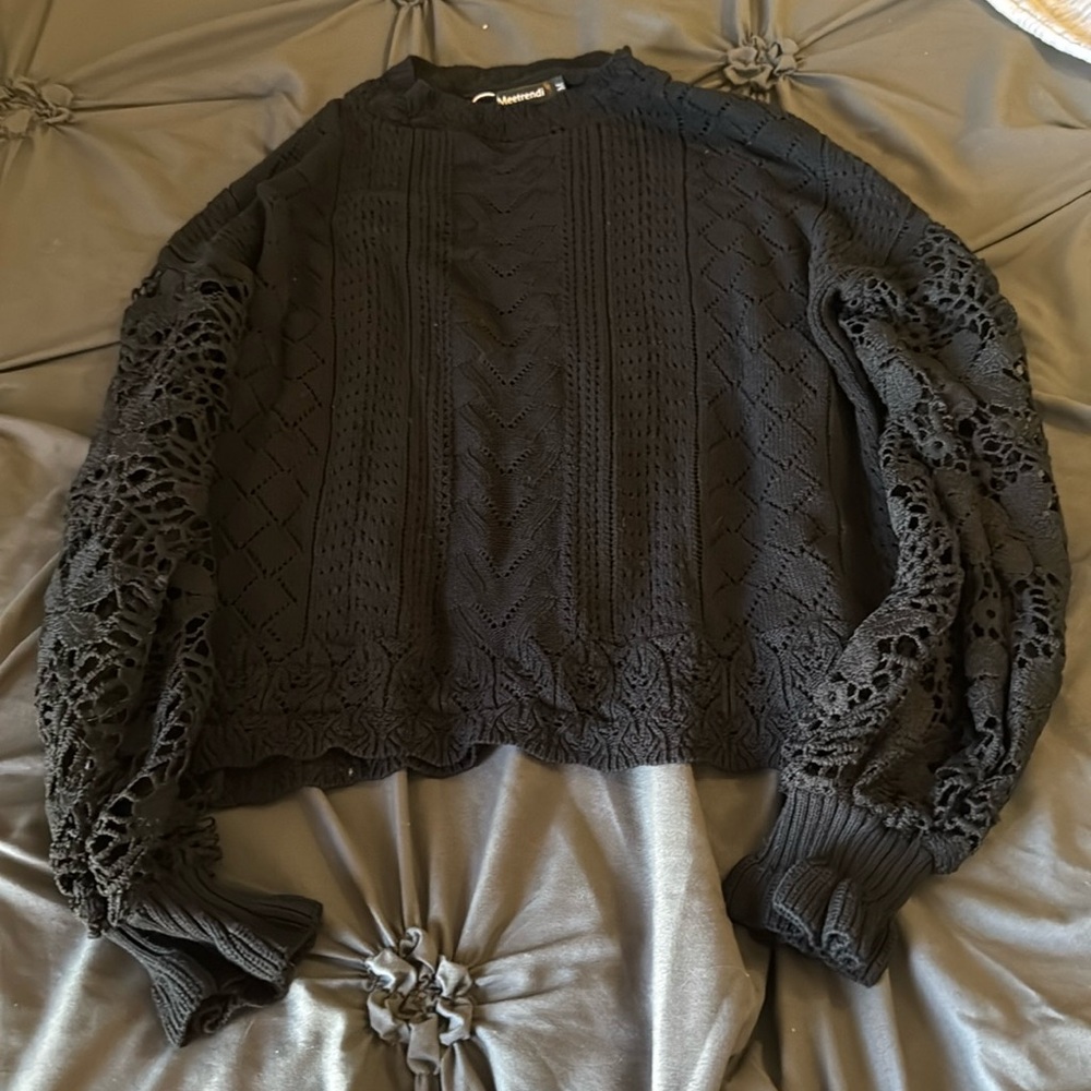Cute black laced crop sweater